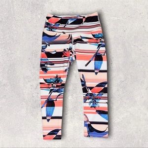 Apana Colorful Capri Leggings